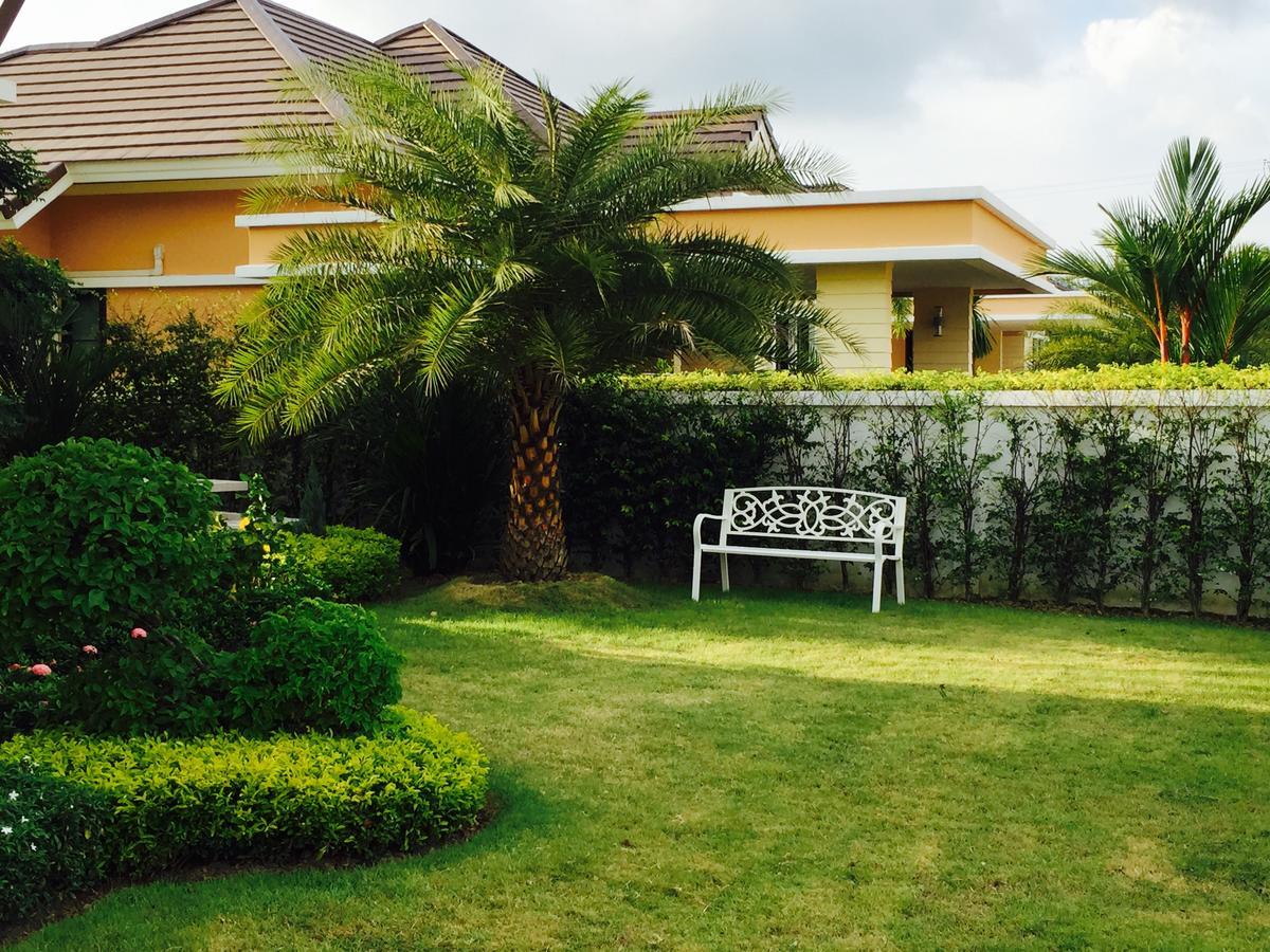 Ban Sumalai Hotel Rayong Exterior photo
