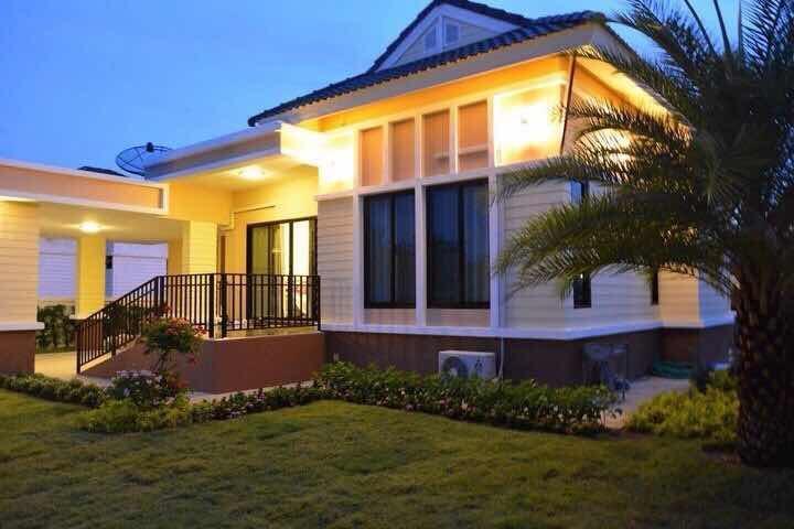 Ban Sumalai Hotel Rayong Exterior photo