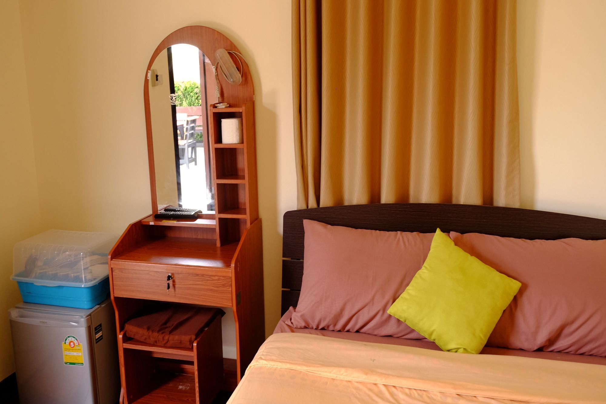 Ban Sumalai Hotel Rayong Exterior photo